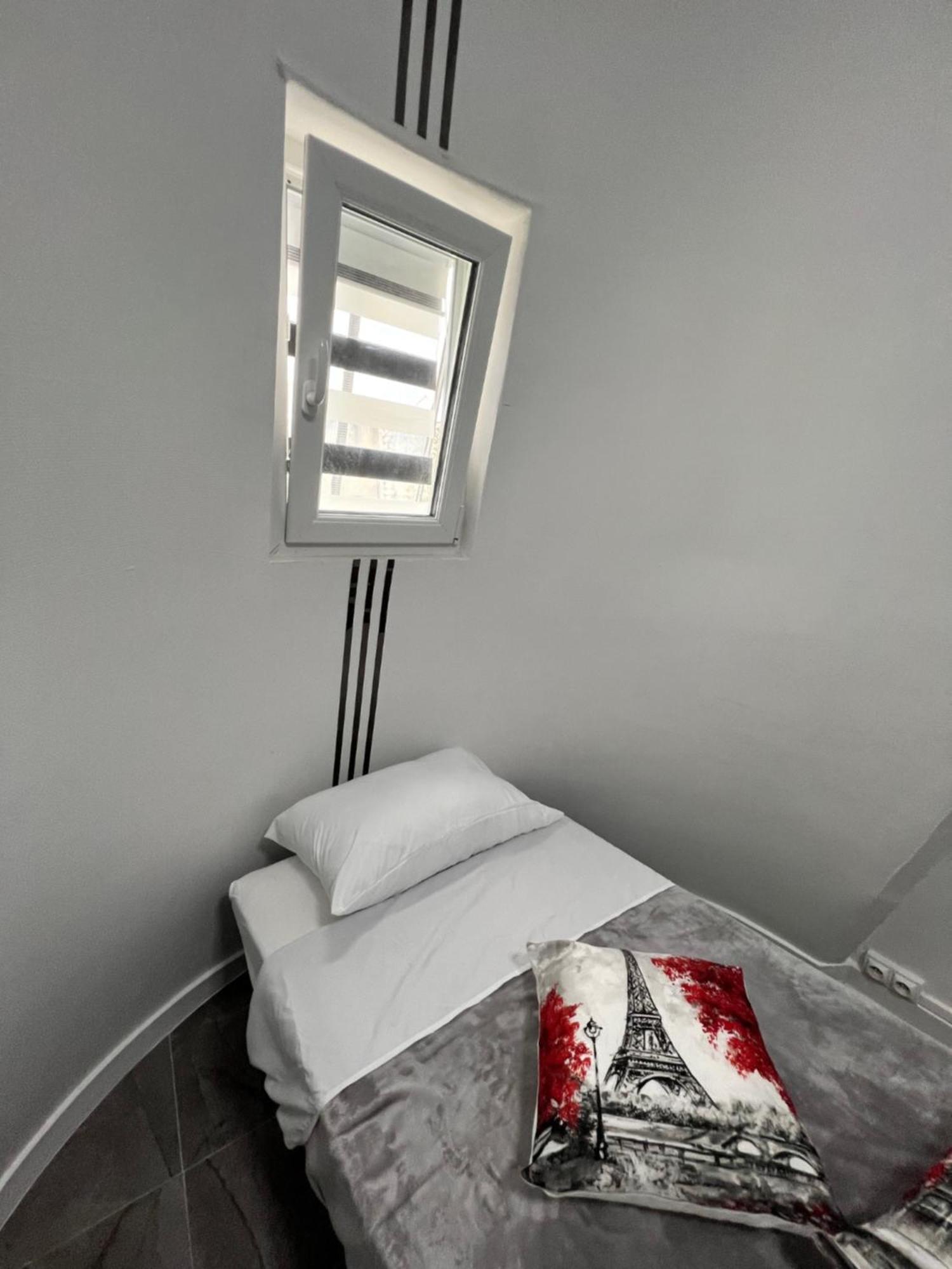 Paris Bastille Bercy Gare De Lyon Chambre Climatisee 9M2 Ideal 1 Pers ,Max 2 Pers Exterior foto