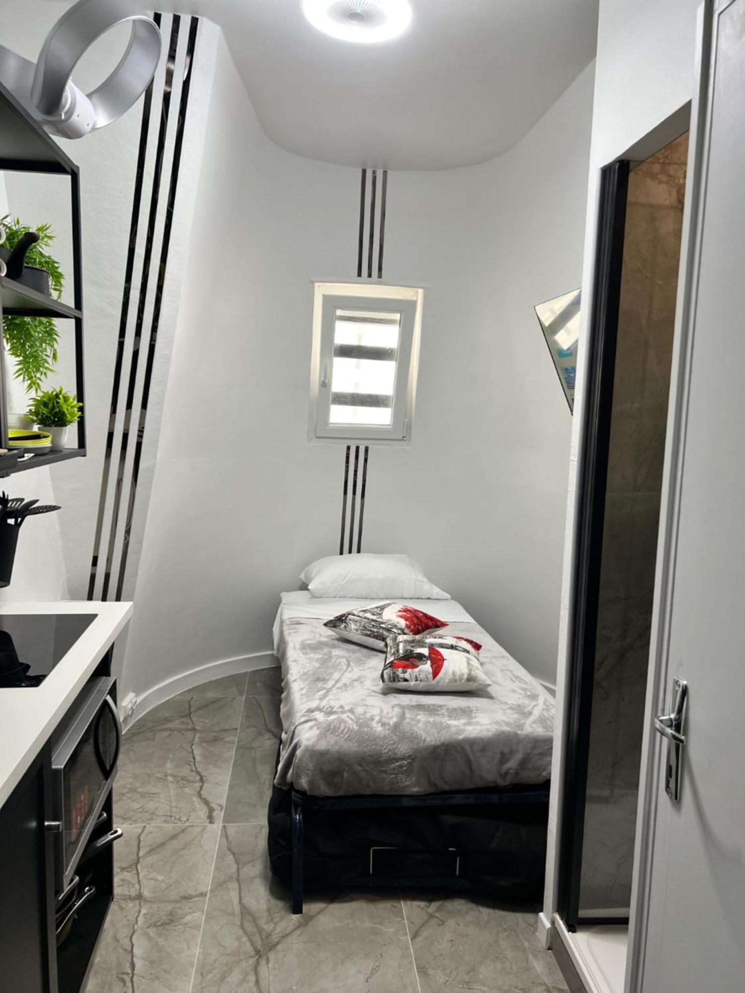 Paris Bastille Bercy Gare De Lyon Chambre Climatisee 9M2 Ideal 1 Pers ,Max 2 Pers Exterior foto